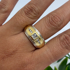 Chevalière Or avec 7 diamants 18k - 10.20Grs - T59