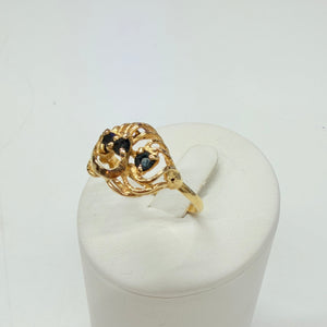 Bagues en or jaune 18k avec saphirs