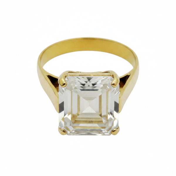 Bague en or jaune avec aigue marine