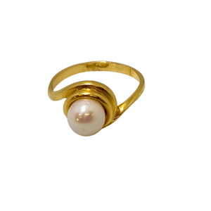 Bague Solitaire Or Jaune 18 Carats avec Perle Classique