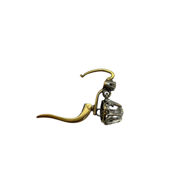 Boucles d'oreilles dormeuses en or 18K avec diamants - 2.87 Grs