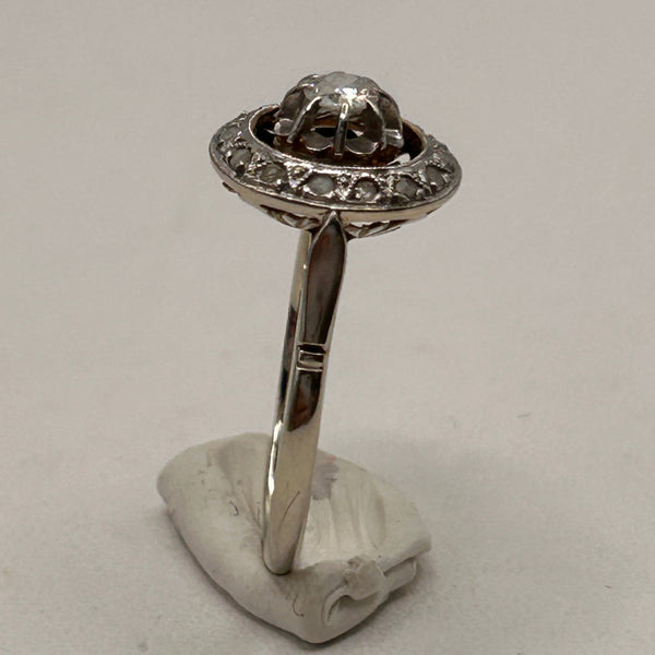 Bague Ancienne en Or Blanc 18K 2.30 Grs