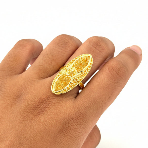 Bague ancienne en Or Jaune 21K - 3.70Grs - T55
