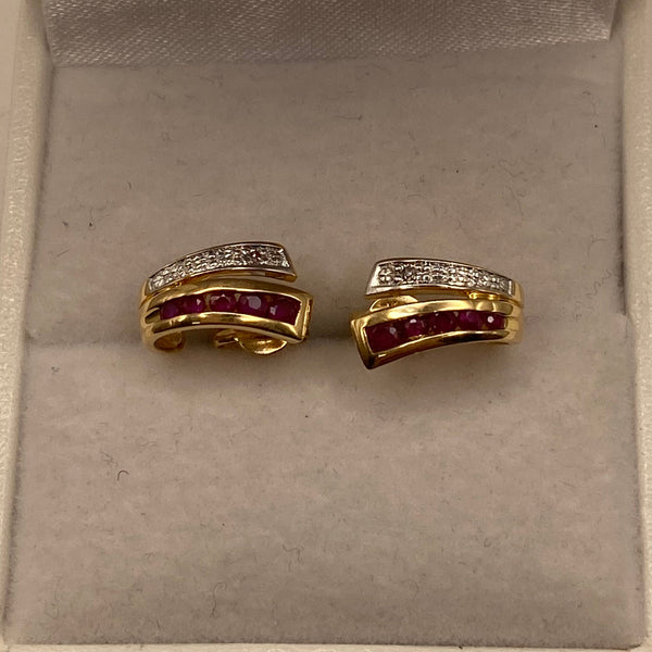 Boucles d'oreilles en Or jaune 18K - 1.89g