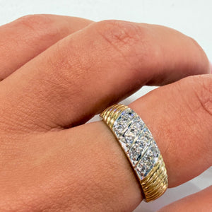 Bague empierrée en Or Jaune & Blanc 18k