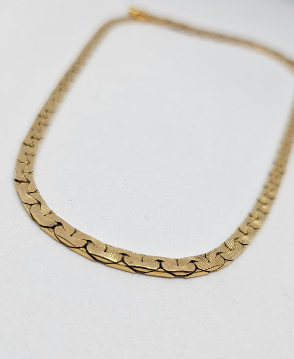 Collier Ras du Cou en Or Jaune 18k Haricot Plat