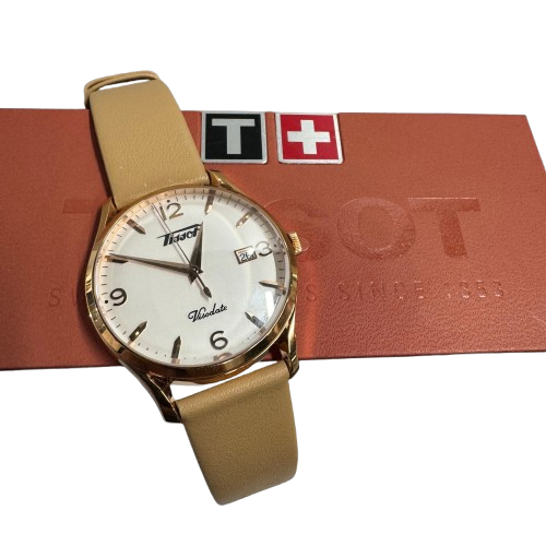Montre Tissot Visodate en Acier et Cuir