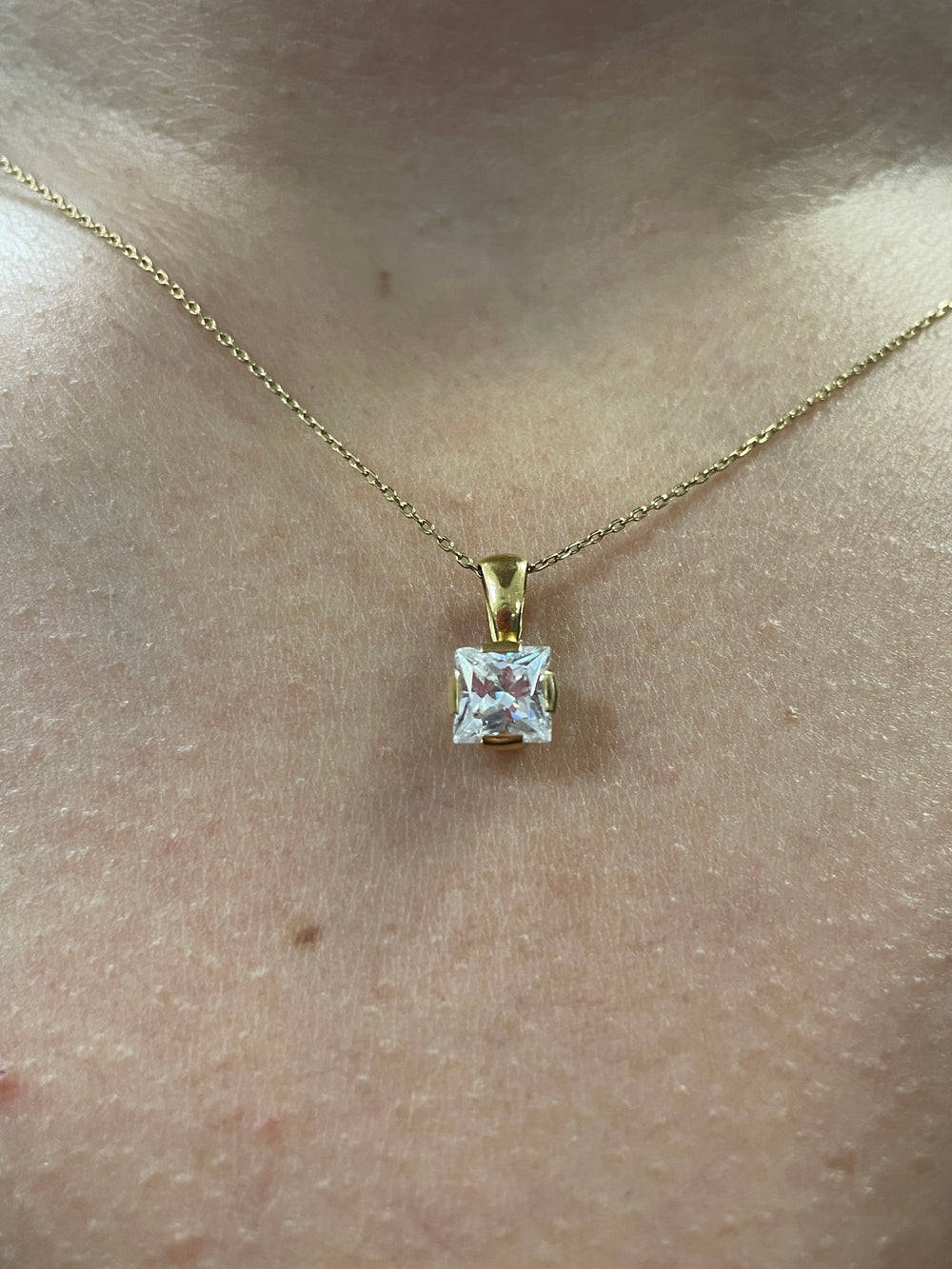 Solitaire Or Jaune 18 Carats Poids - 0.8 Grs