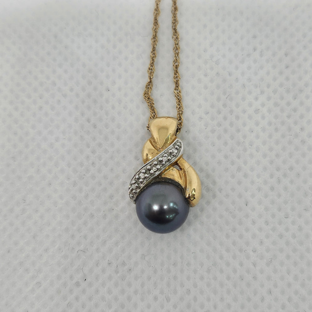 Collier  en Or Jaune avec Perles et Diamants Longueur -22.50 cm