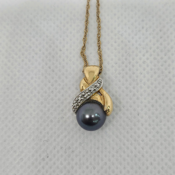 Collier  en Or Jaune avec Perles et Diamants Longueur -22.50 cm