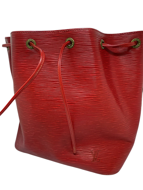 Sac Louis Vuitton Noé en cuir rouge, très bon état