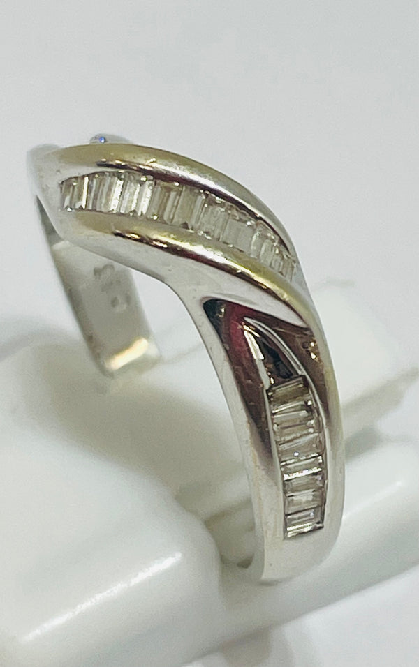 Bague en Or Blanc 18K - Taille 56 - 4.4 G