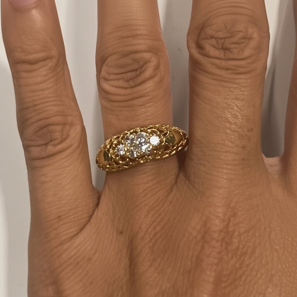 Bague Artisanale en Or Jaune avec Topazes