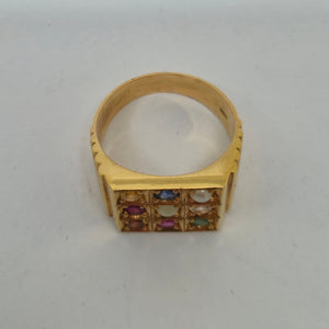 Bague chevalière en or jaune 22 carats