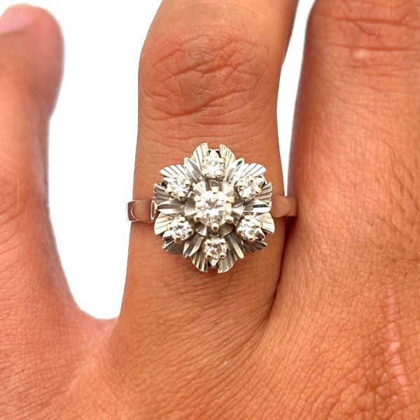 Bague en Or blanc 18K diamants - Taille 56 - 3.79G