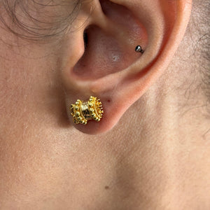 Boucles d'oreilles  en or jaune 18 carats Poids - 2.94 Grs