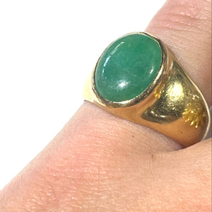 Bague en Or Jaune 18k avec Jade - T53