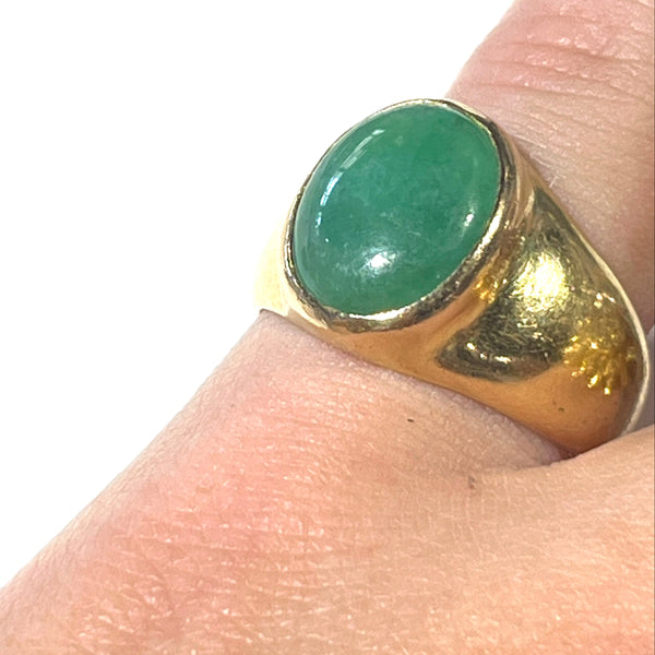 Bague en Or Jaune 18k avec Jade - T53