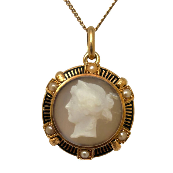 Pendentif Camée en Or Jaune et Perles 18K