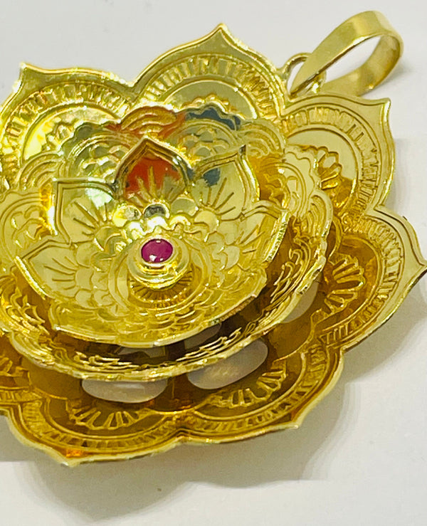 Pendentif Fleur en Or jaune 18K - Rubis - 3.05g