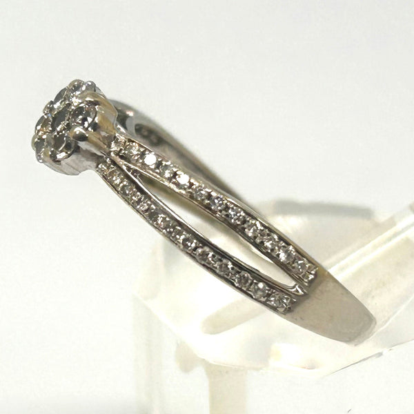 Solitaire Diamant Blanc 18 Carats avec Certificat