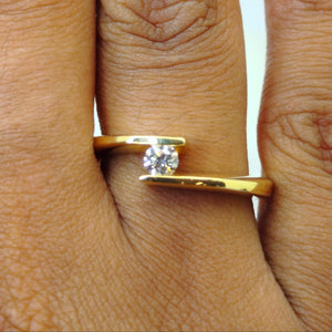 Bague Solitaire en Or Jaune 18K- Taille 54- 5G
