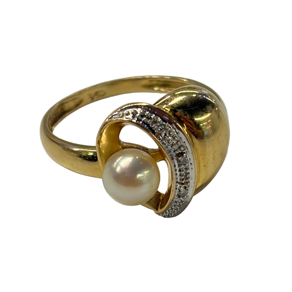 Cœur en Or Jaune avec 2 Diamants et Perle