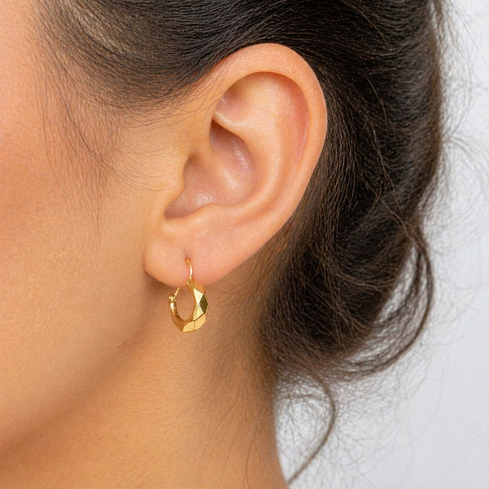 Boucles d'oreilles créoles en Or jaune 18K - 1.46 Grs