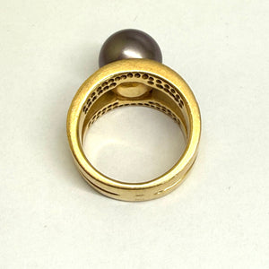 Bague en Or Jaune 18K avec Diamants et Perle de Tahiti - T53 - 12.70gr