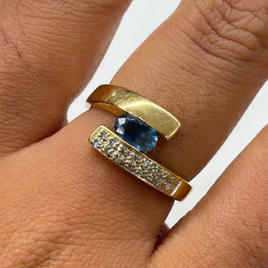 Bague en Or Jaune 18 K avec Diamants et Saphir
