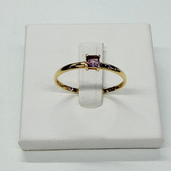 Superbe bague en or jaune 18k avec Améthyste