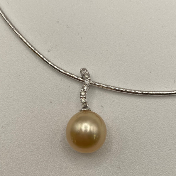 Collier Ras du Cou Or Blanc 18K Diamants & Perles 5.76 Grs