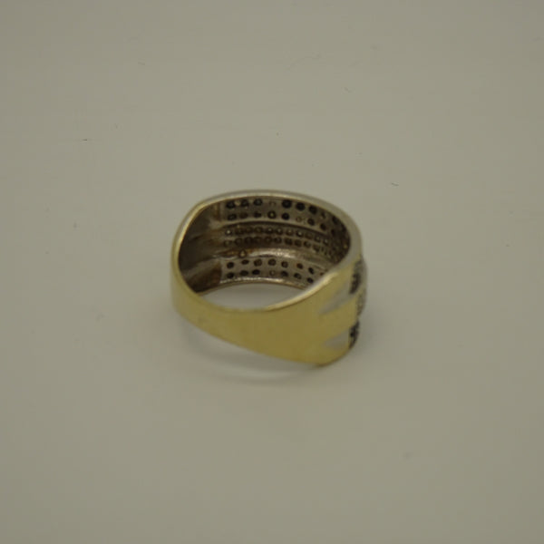 Bague en Or Gris 18K avec Pavage de Diamants