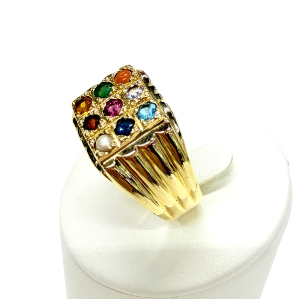 Chevalière en or jaune 18k avec oxydes de Zirconium