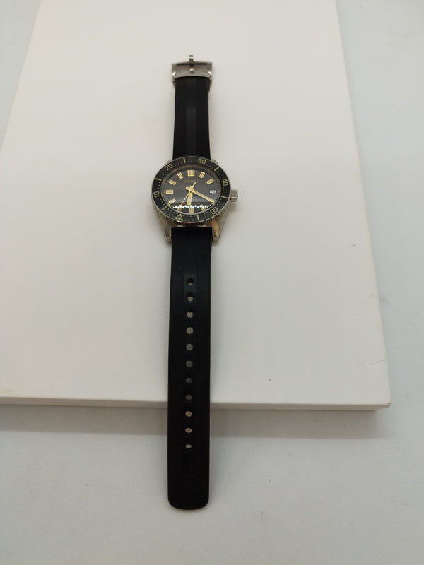 Seiko Prospex Automatique 6R35-00P0 - Montre Classique Acier en bon état