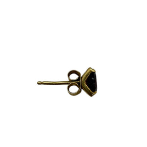 Boucle d'oreilles clou en or jaune 18 carats avec grenat