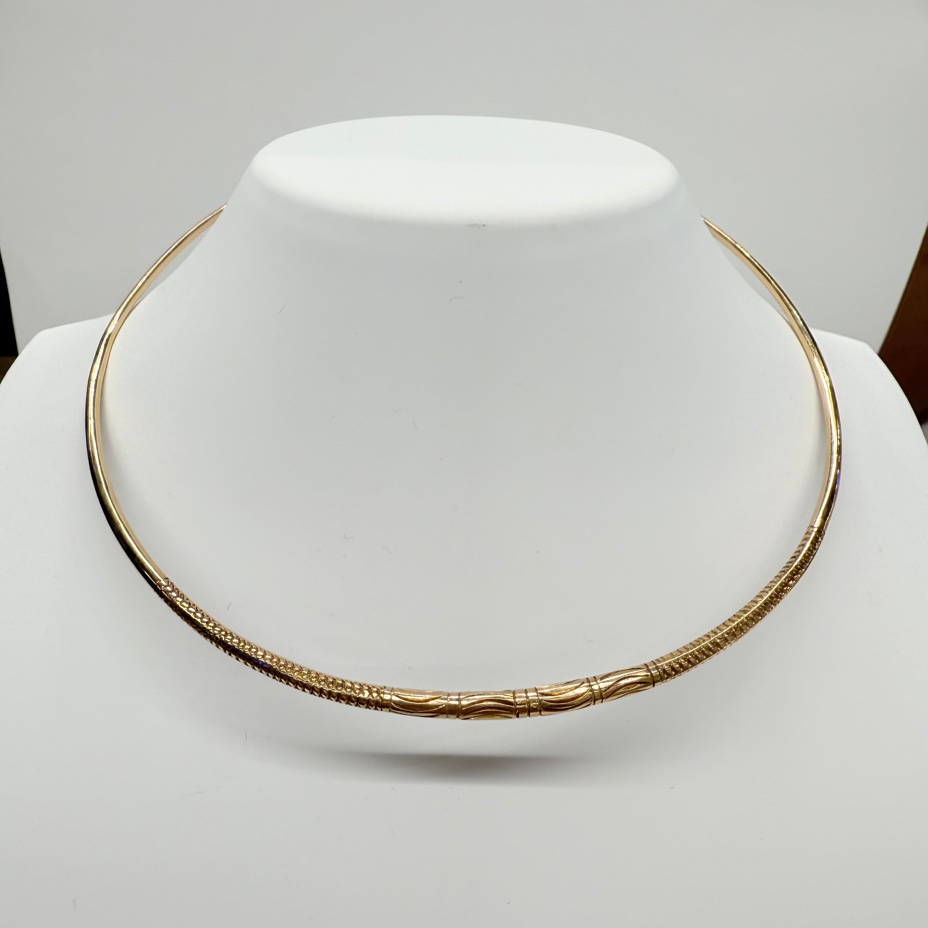 Collier jonc en or jaune 18k Grs