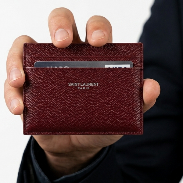 Porte-cartes Saint Laurent en cuir grainé bordeaux