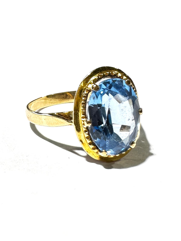 Bague ancienne en or jaune 18K avec spinelle bleu ovale - T58