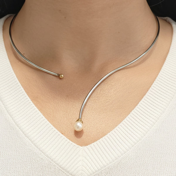 Collier ras du cou perle en or 18 carats