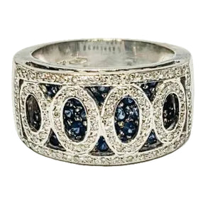 Bagues en or blanc avec diamants et saphir 18