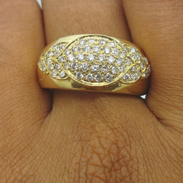 Bagues en or jaune 18k avec diamants
