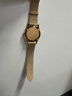 Montre Tissot Visodate en Acier et Cuir