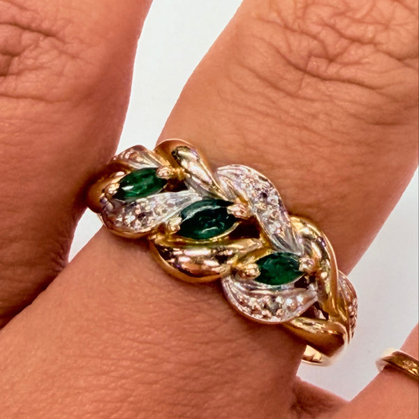 Bague Or Jaune et Blanc 18 K avec Émeraudes et éclats de diamants