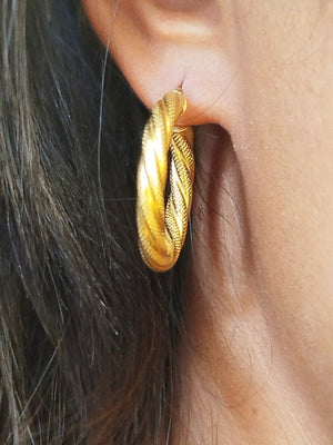 Boucles d'oreilles créoles en or jaune 18 K - 2.46 G