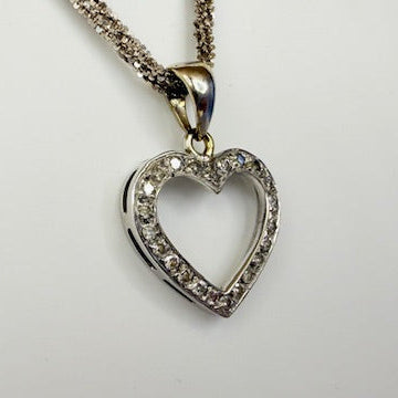 Collier Princesse en Or Blanc 18K avec Cœur en Diamant