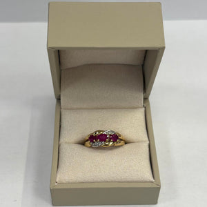 Bague en or 18 carats avec 3 pierres  naturelles