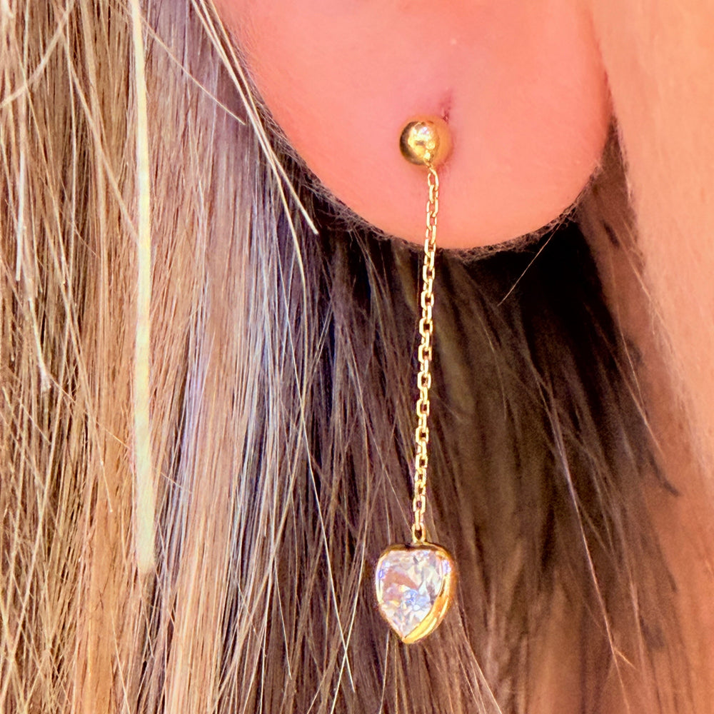 Boucle d'oreille en or jaune 18k avec zirconium