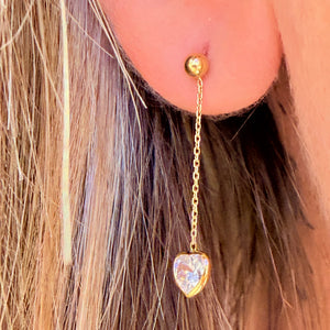 Boucle d'oreille en or jaune 18k avec zirconium