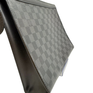 Pochette de voyage Louis Vuitton Damier Très Bon Etat